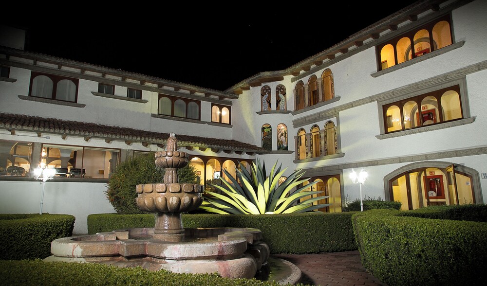 Hotel Del Angel 2/50