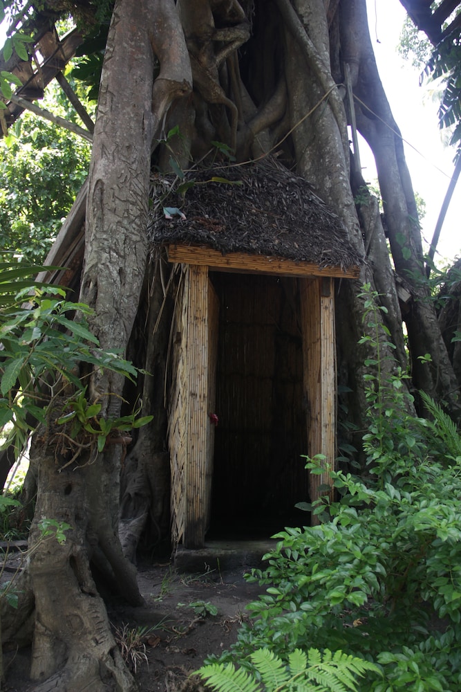 Tanna Lava View Bungalows 4/50