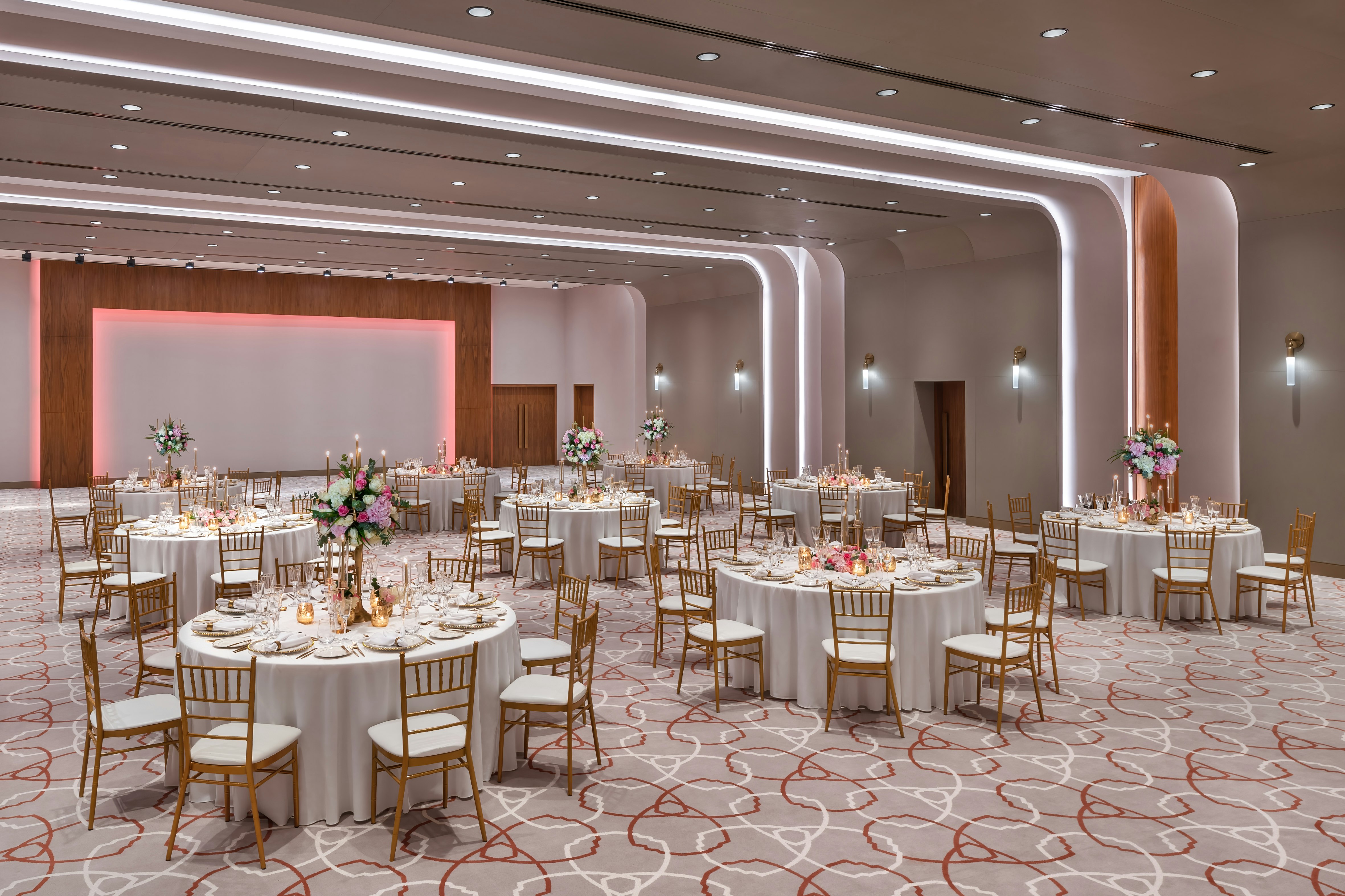 The WB Abu Dhabi, Curio Collection by Hilton 45/50