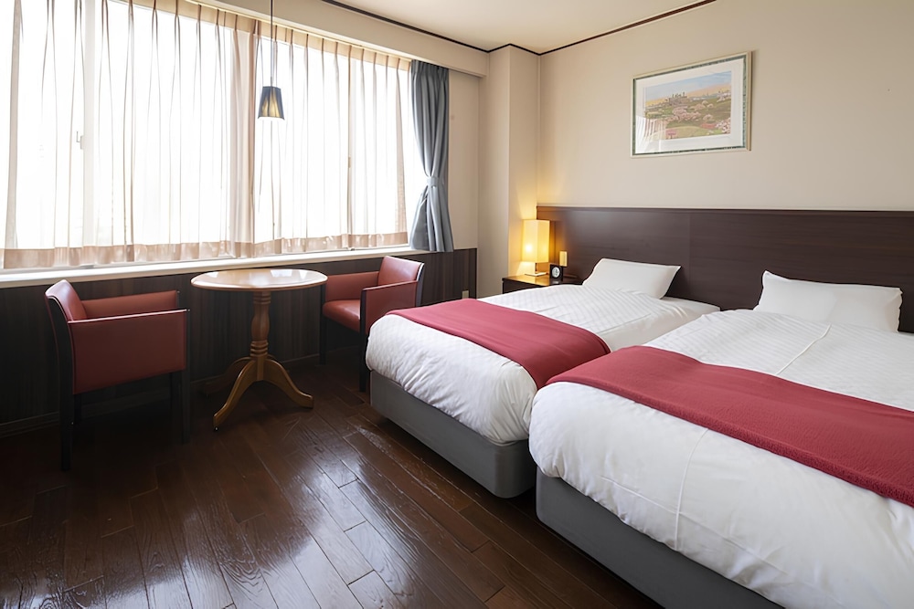 Moderate, Twin Beds, Smoking