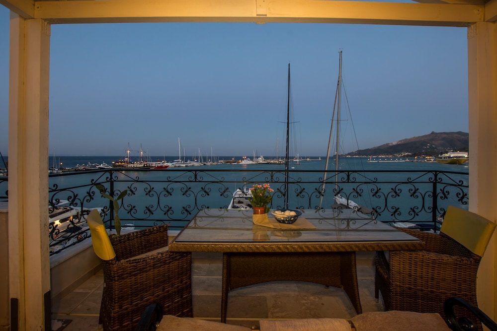 Dali Luxury Rooms 30/50