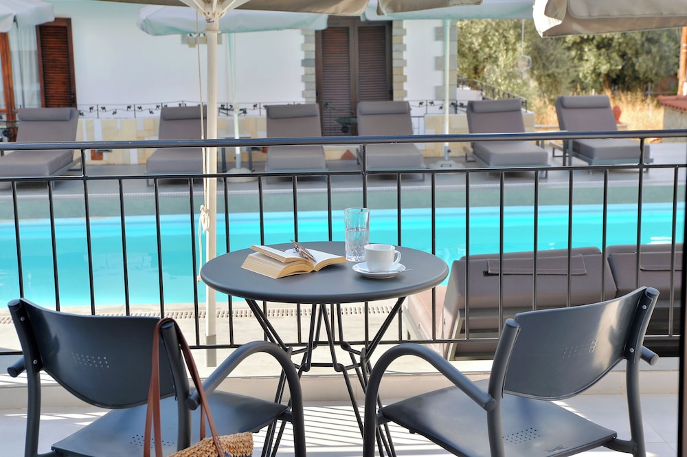 Yianna Hotel 42/51