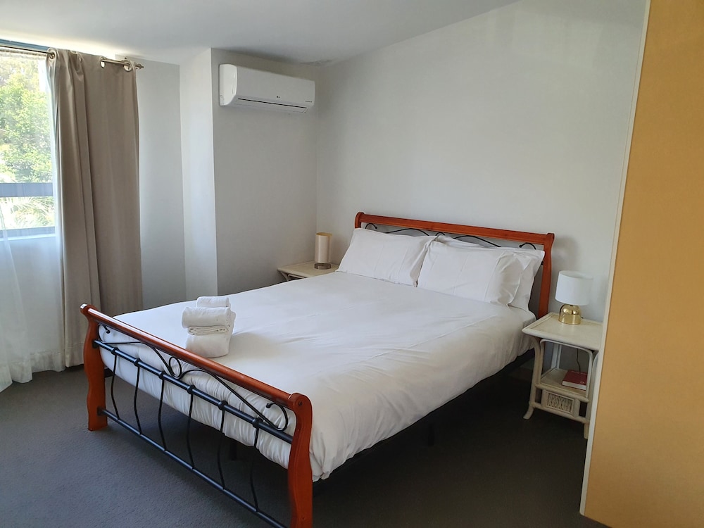 Nelson Bay Breeze Resort 10/67