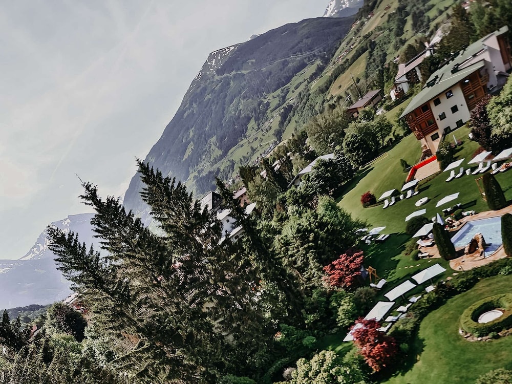 Thermenhotel Sendlhof 43/49