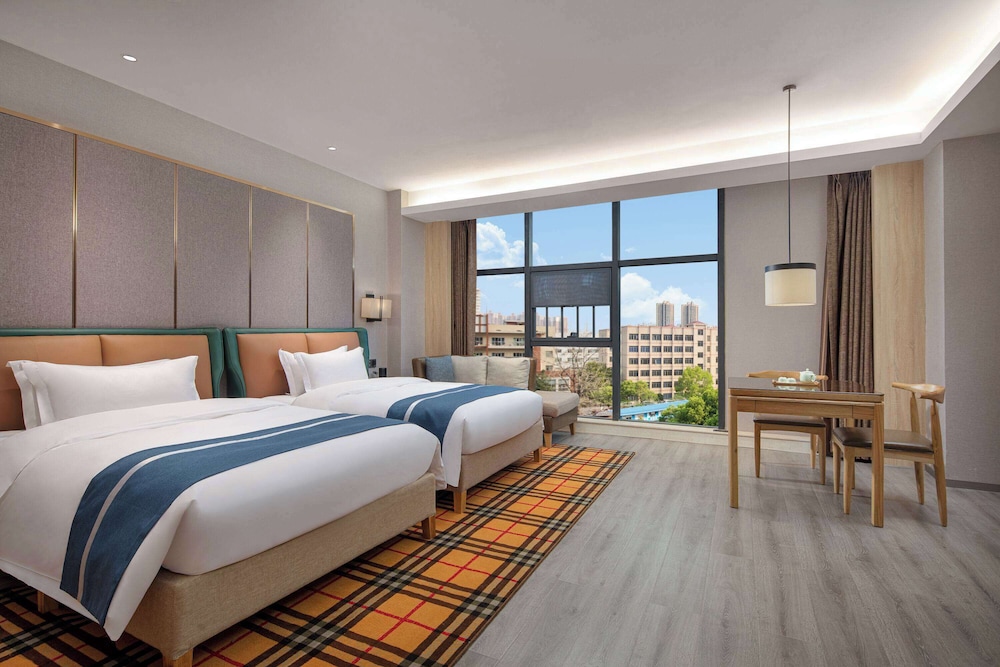 Microtel by Wyndham Changsha Yuhua 16/35