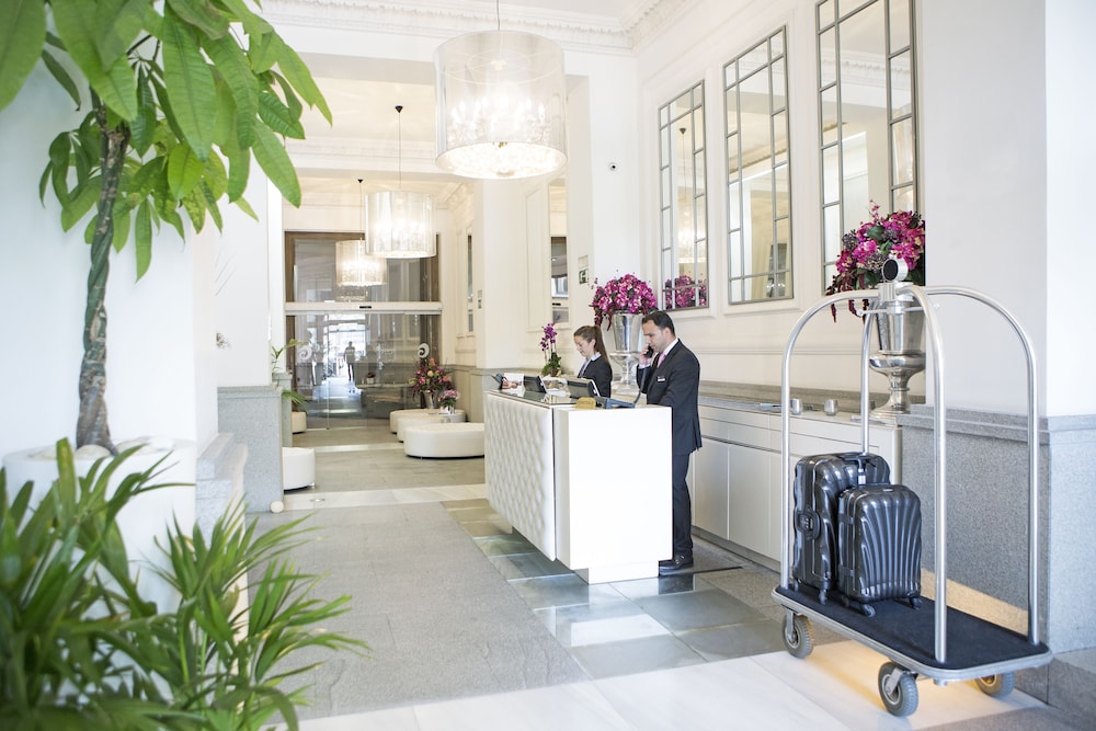lobby