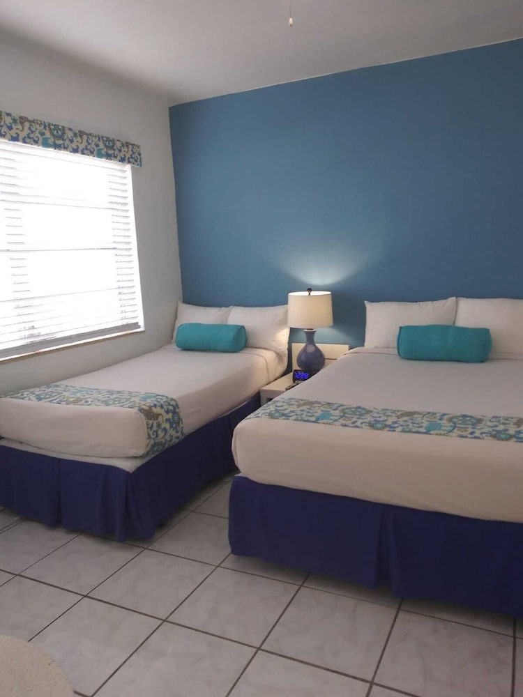 Beach Place Hotel 17/39