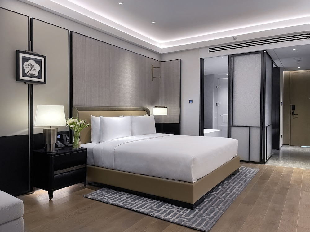 Empark Grand 18/61