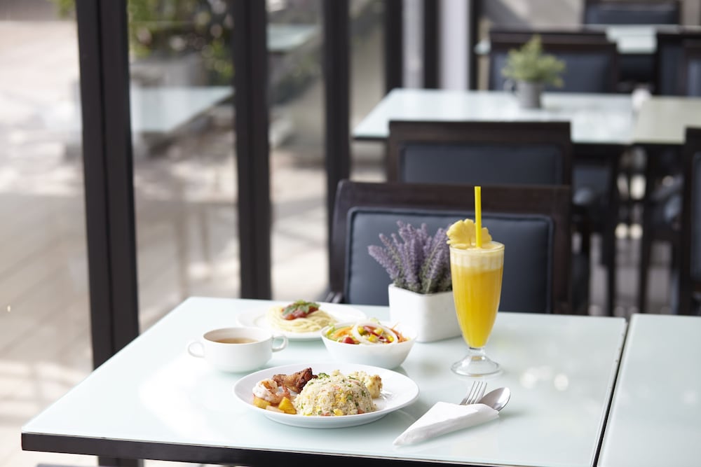 Anya Nana at Sukhumvit Bangkok 33/50
