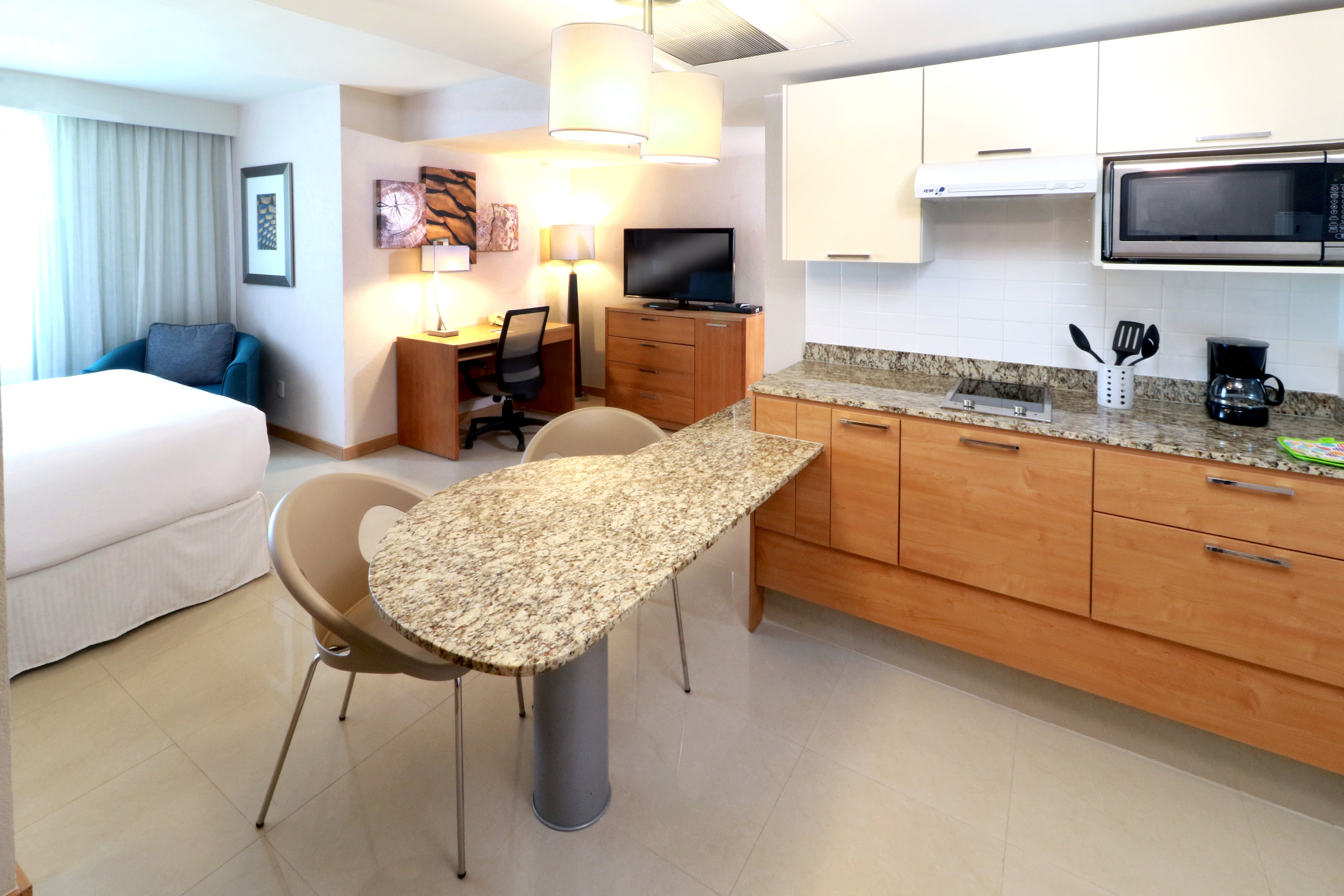 Staybridge Suites Guadalajara Expo 36/49