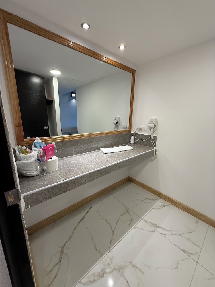 Hotel Tesoro Beach 7/50