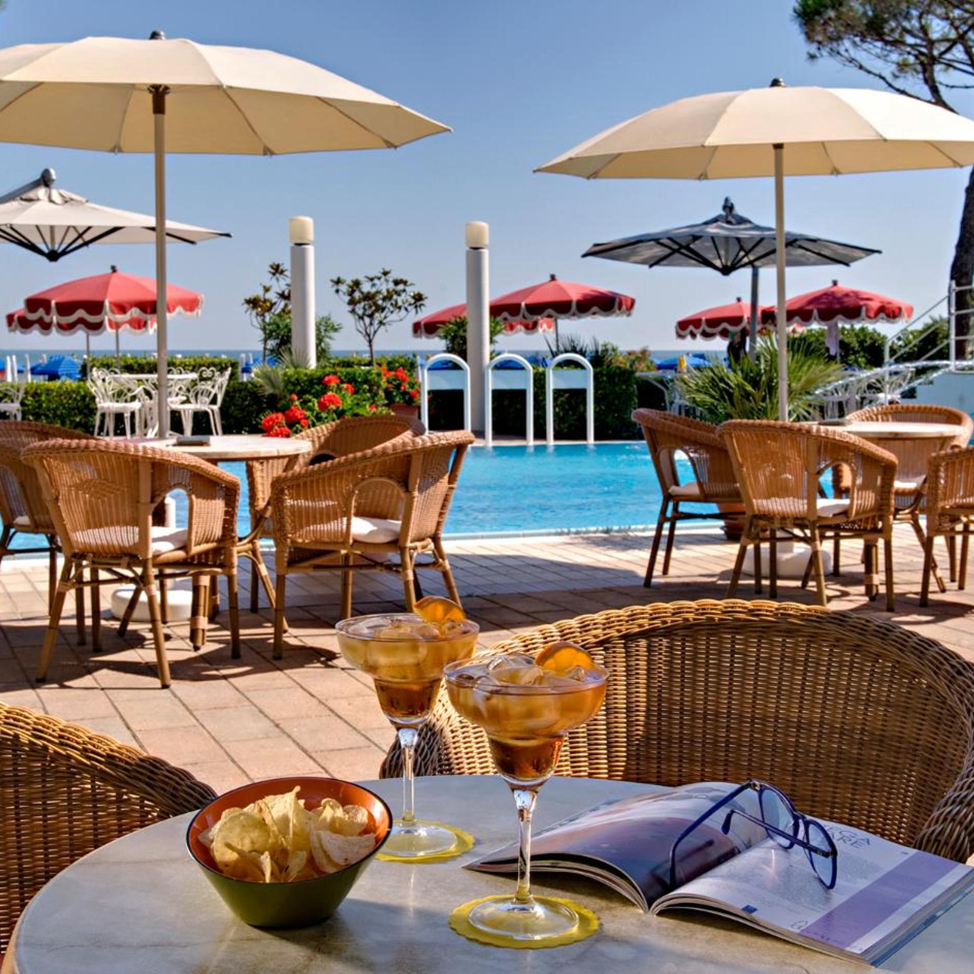 RUHL BEACH HOTEL AND SUITES 39/54