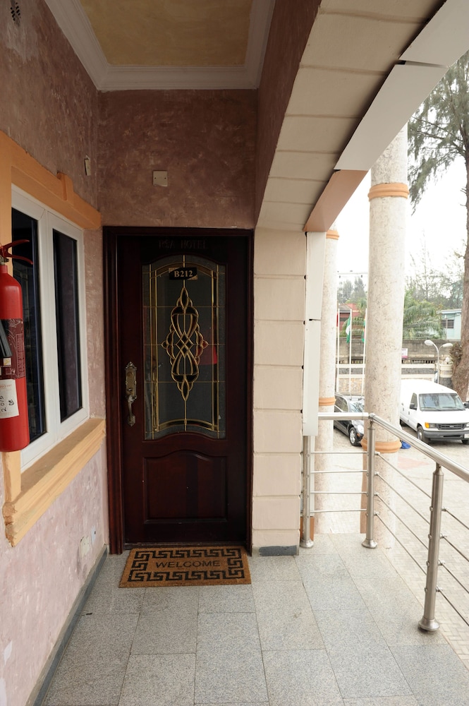 R & A CITY HOTEL photo5