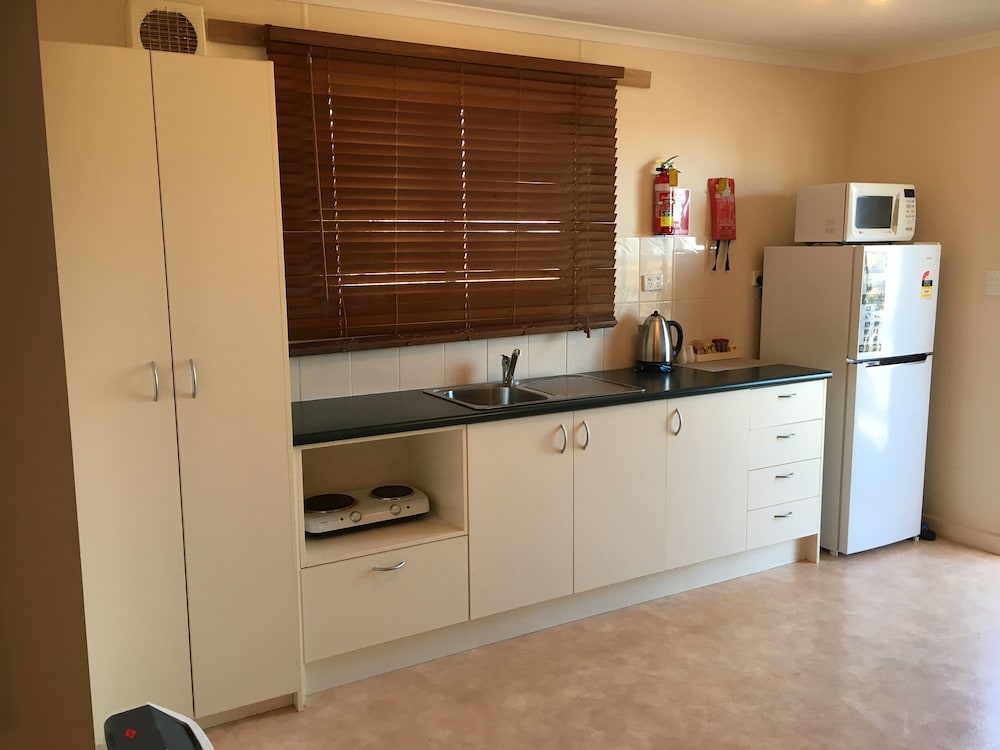 AIRPORT WHYALLA MOTEL 2/58