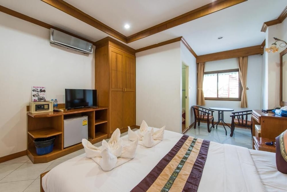 Magnific Guesthouse Patong 17/50