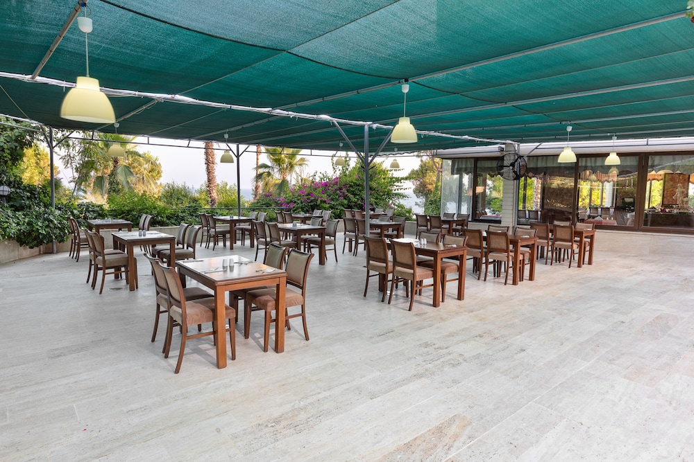 Nazar Beach City & Resort Hotel 21/32