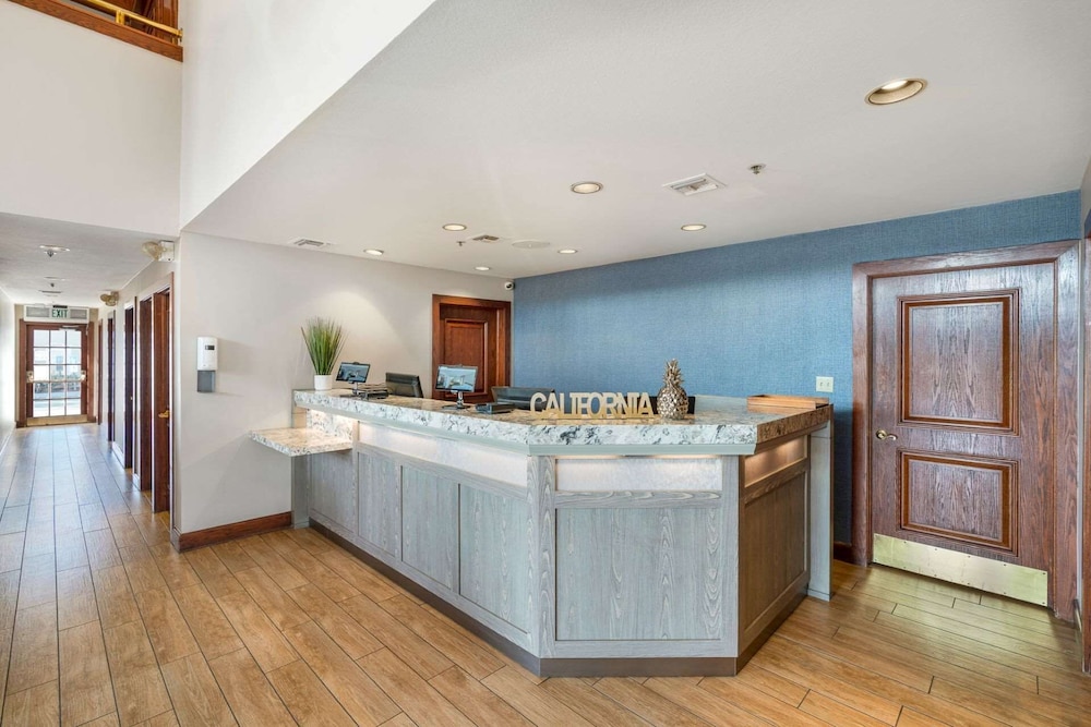 Chase Suite Hotel Brea 5/55