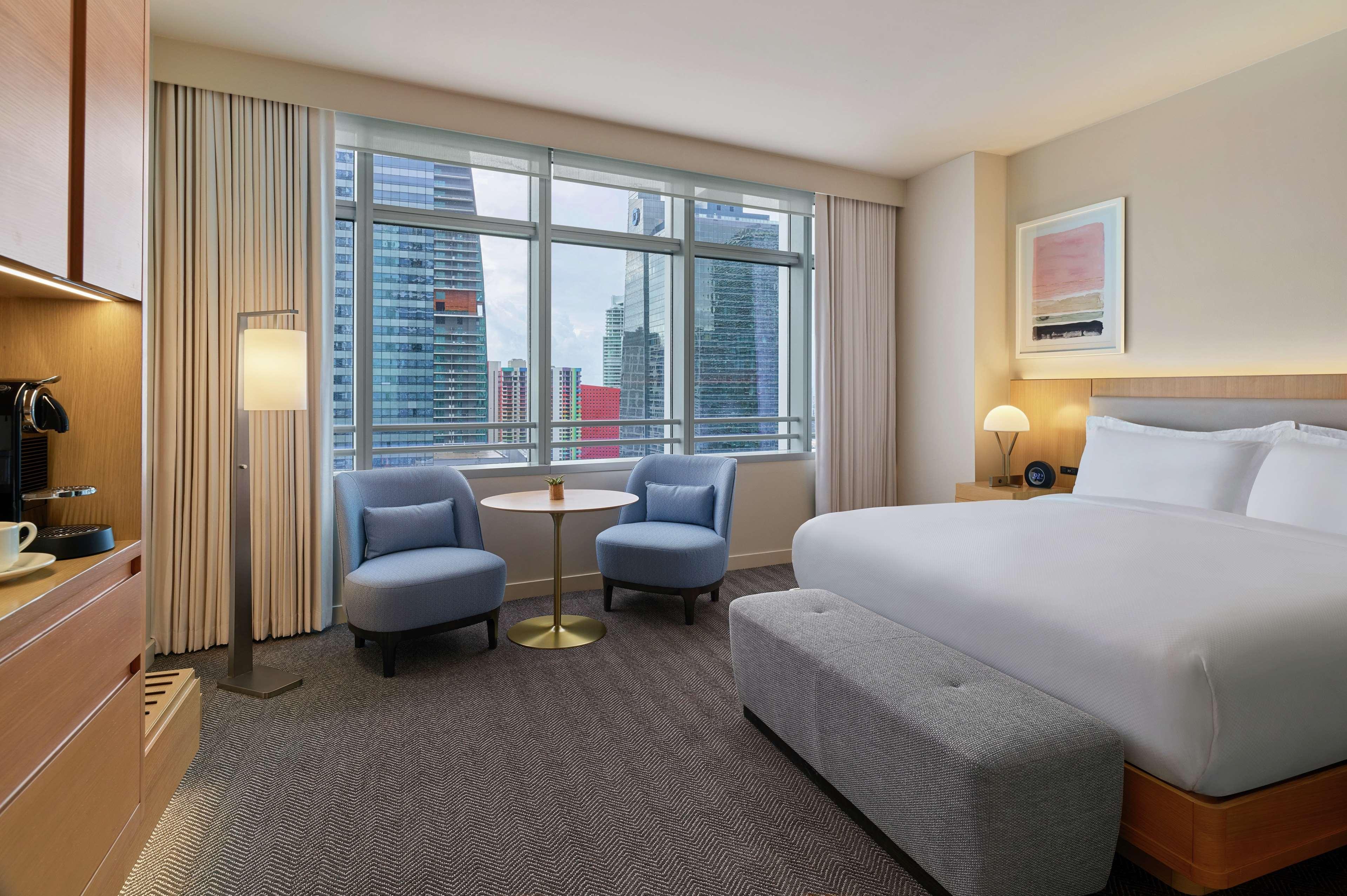 Premium, Double Bed, City View