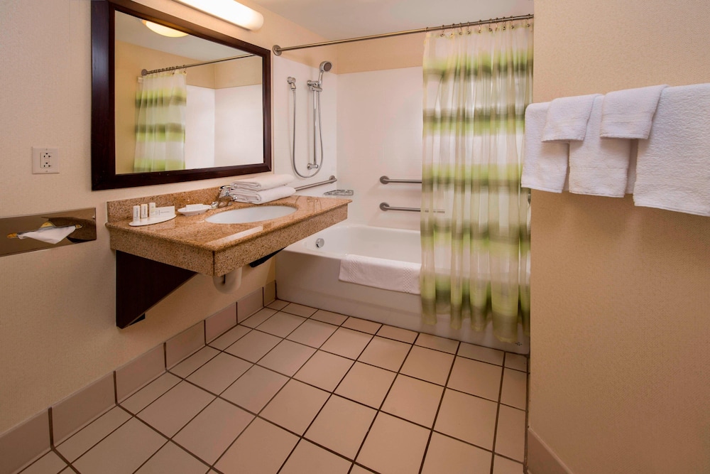 Springhill Suites by Marriott State College 31/63
