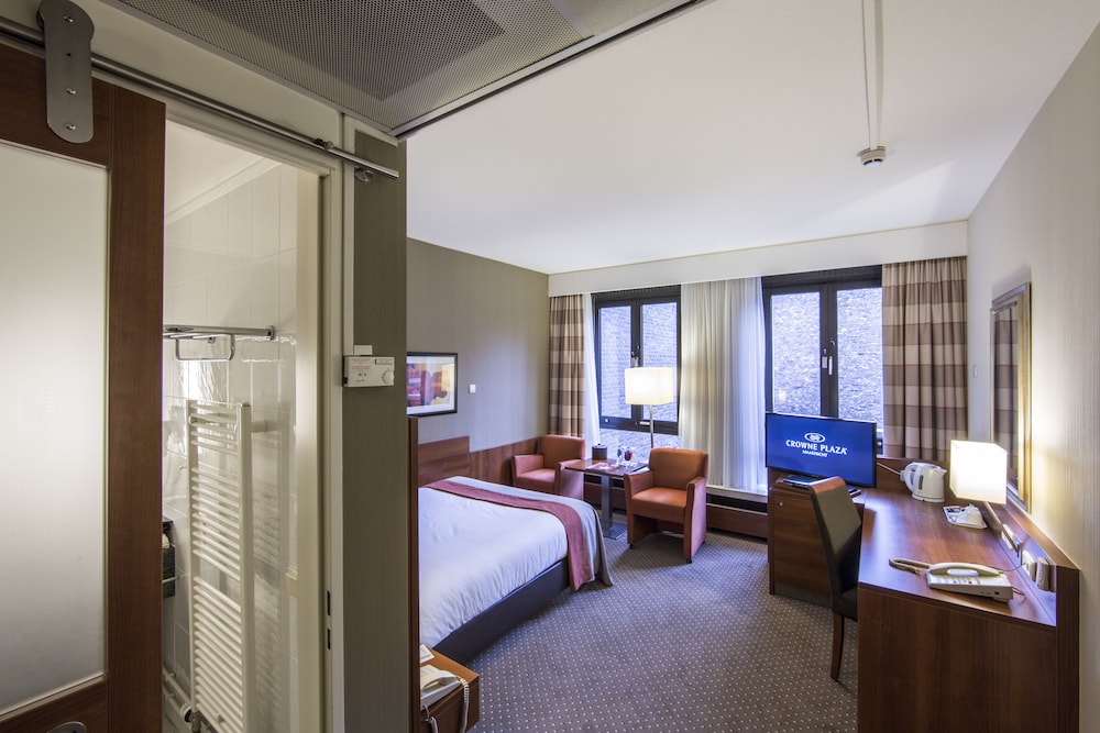 Crowne Plaza Maastricht 24/80