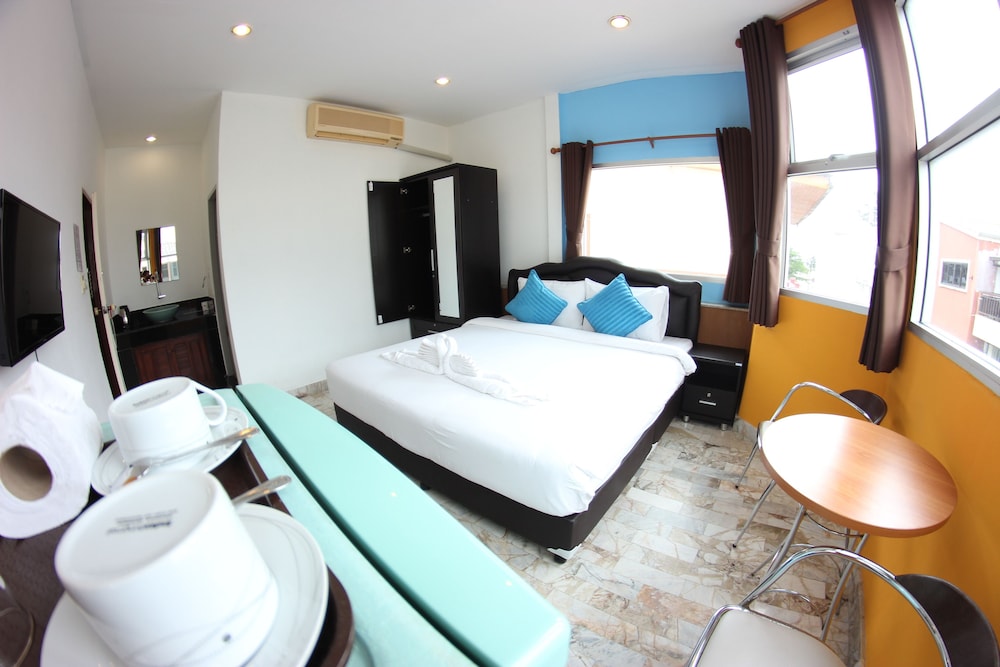 Tulip Inn 14/55