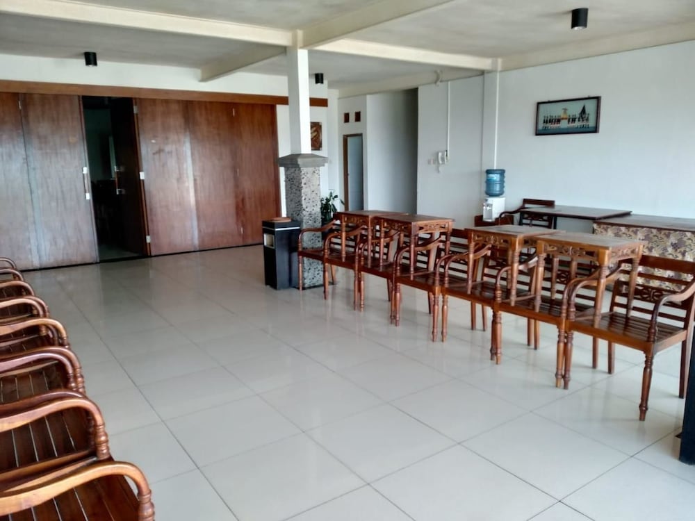 Hotel Augusta Lembang 12/20