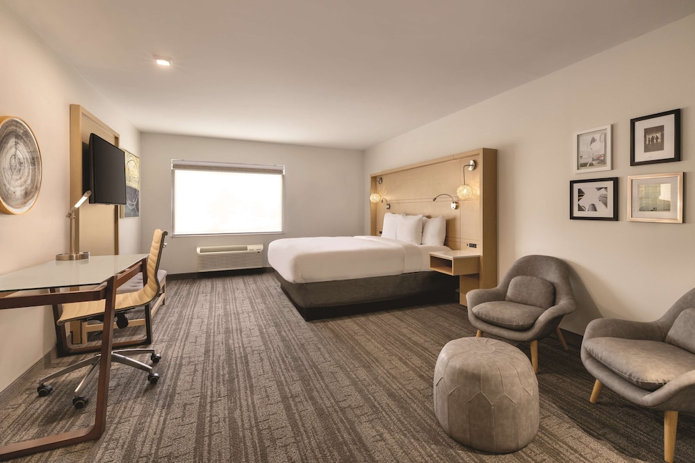 Radisson Hotel Atlanta Airport 6/42