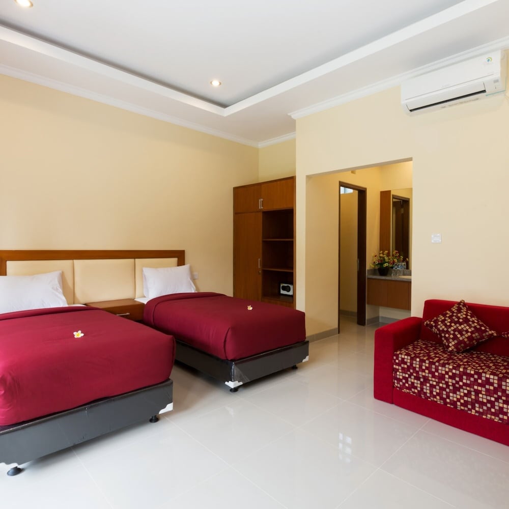 Kubu Petitenget Suite Seminyak 26/63