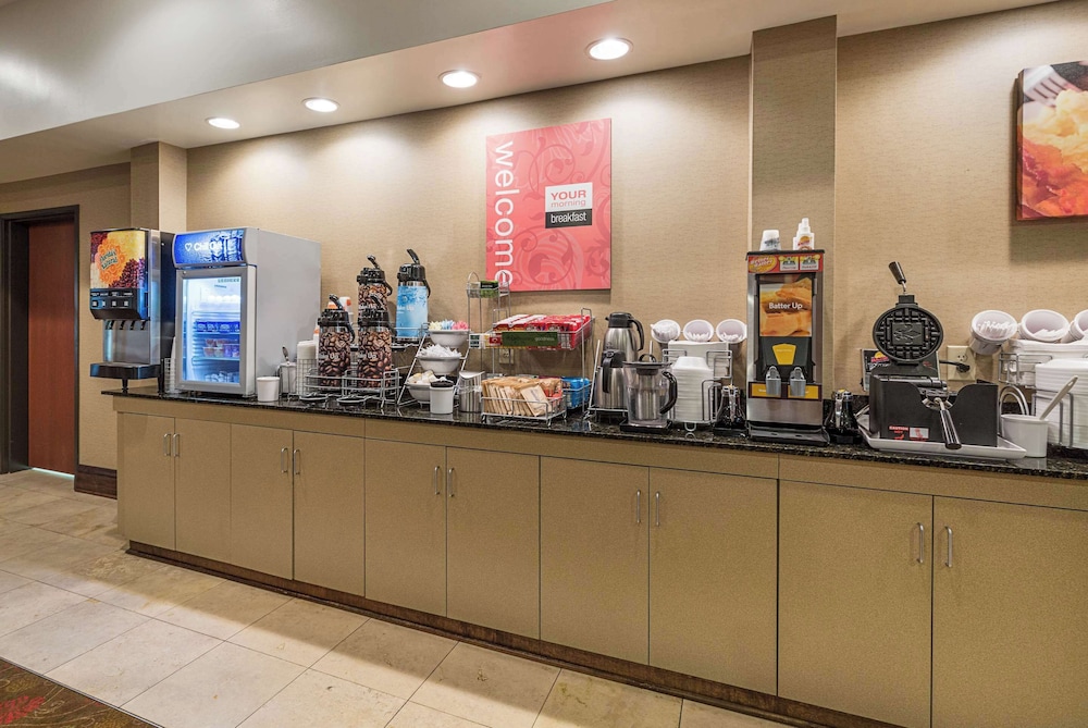 Comfort Suites Leesville 39/50