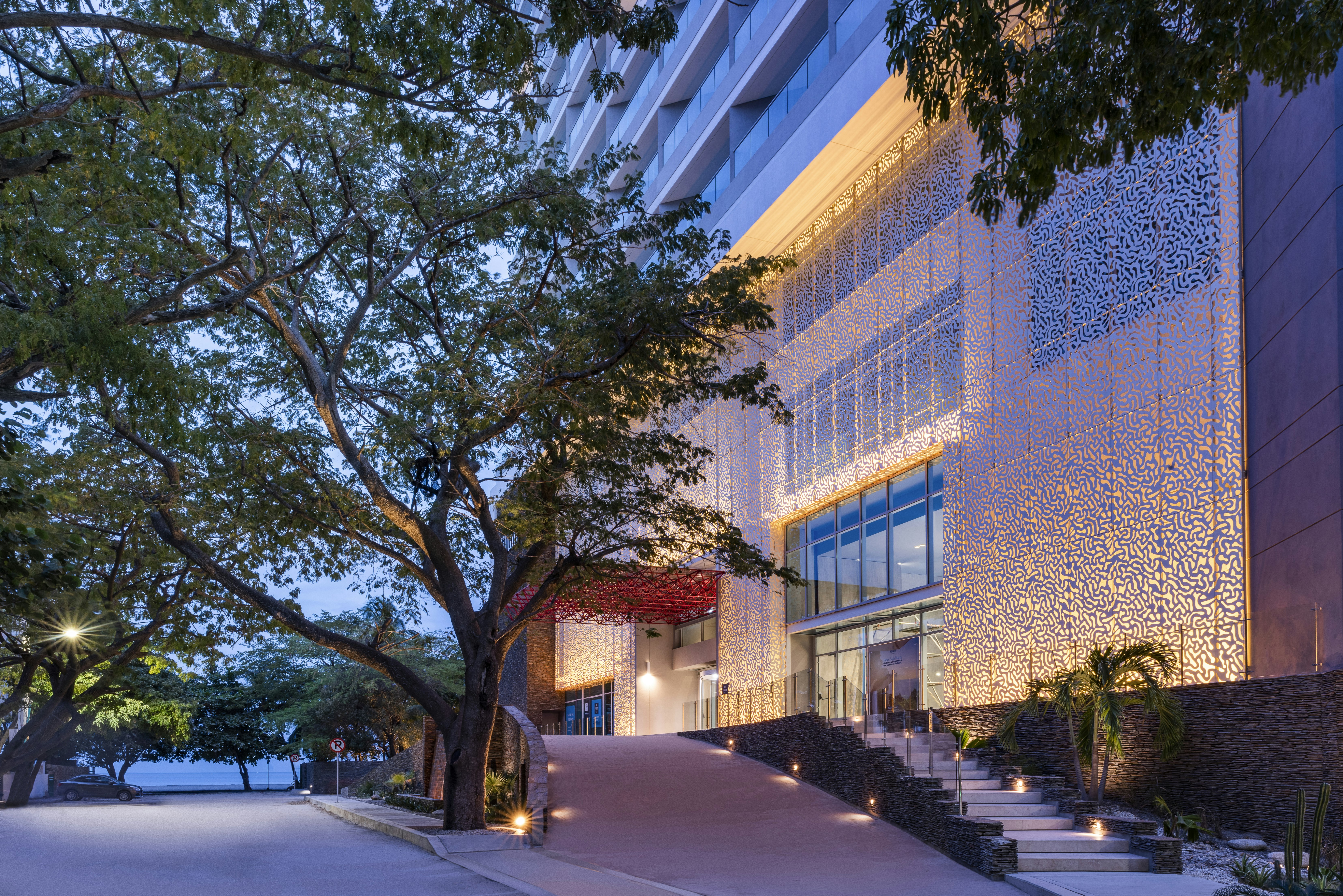 Hilton Santa Marta 38/50