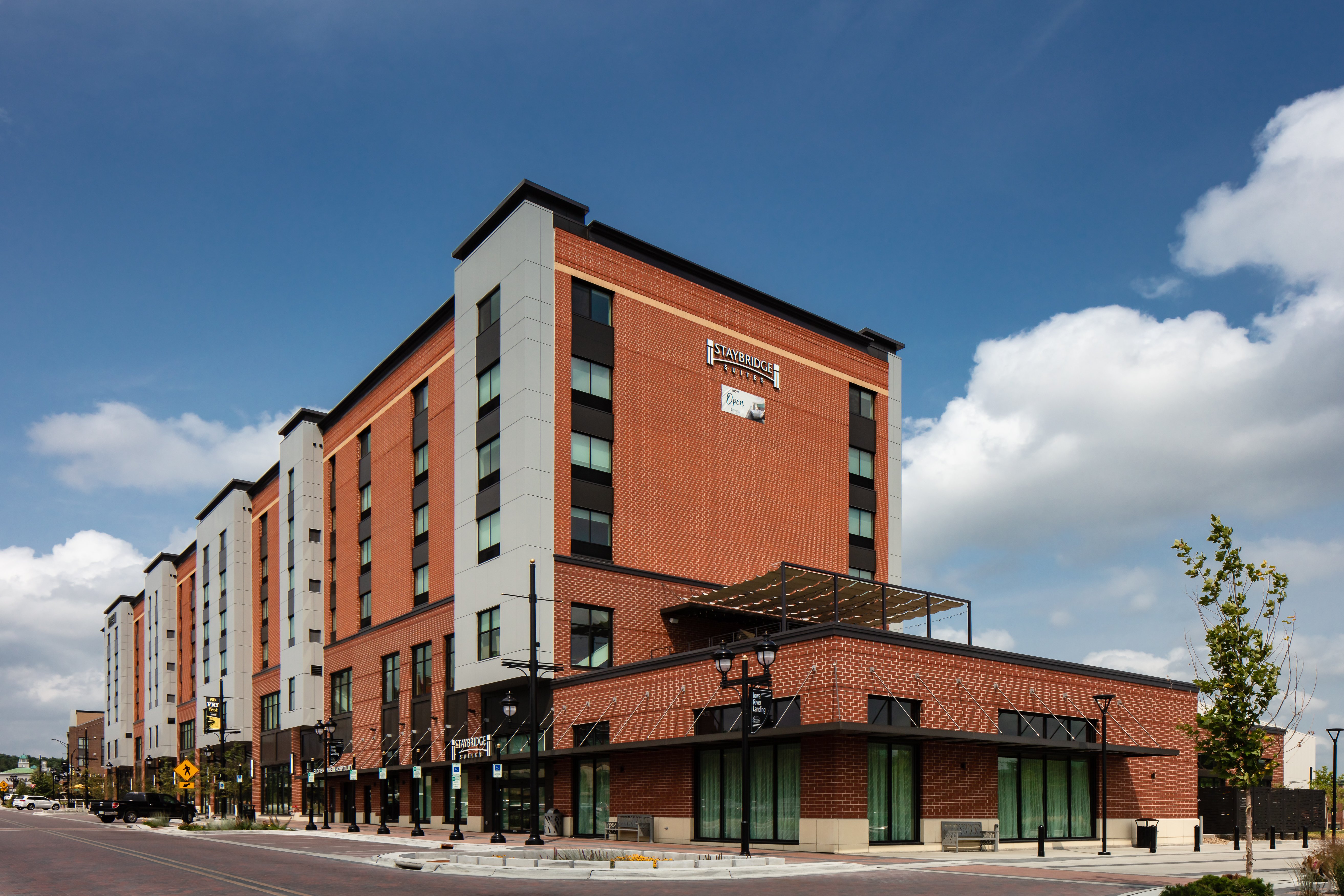 Staybridge Suites Iowa City Coralville 2/50
