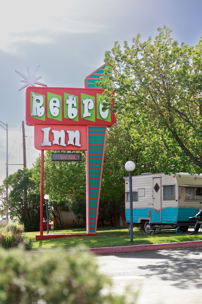 Retro Inn at Mesa Verde 54/61