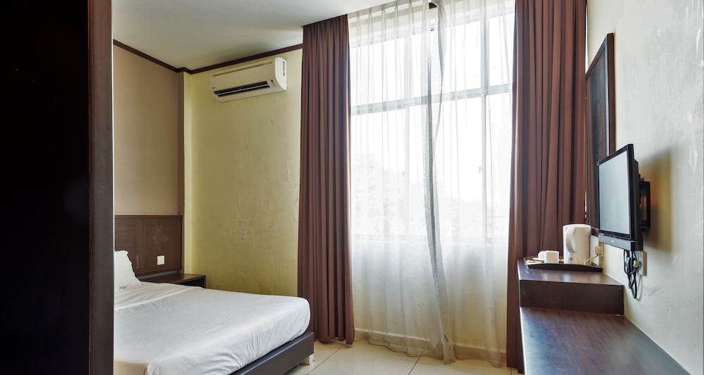 Kesang Laut Hotel 7/24