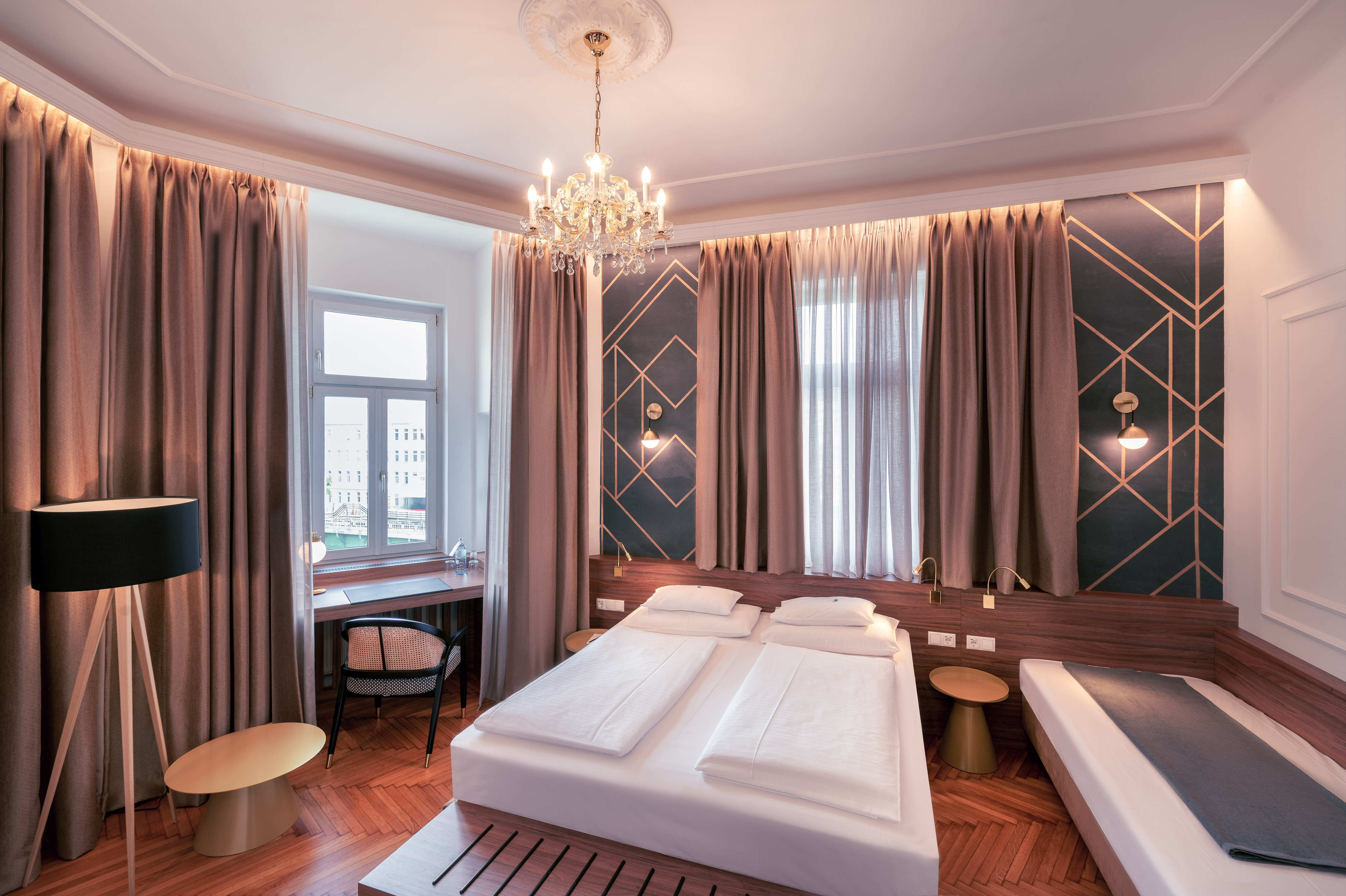 غرفة ثلاثية، Boutique Hotel Donauwalzer 2/3