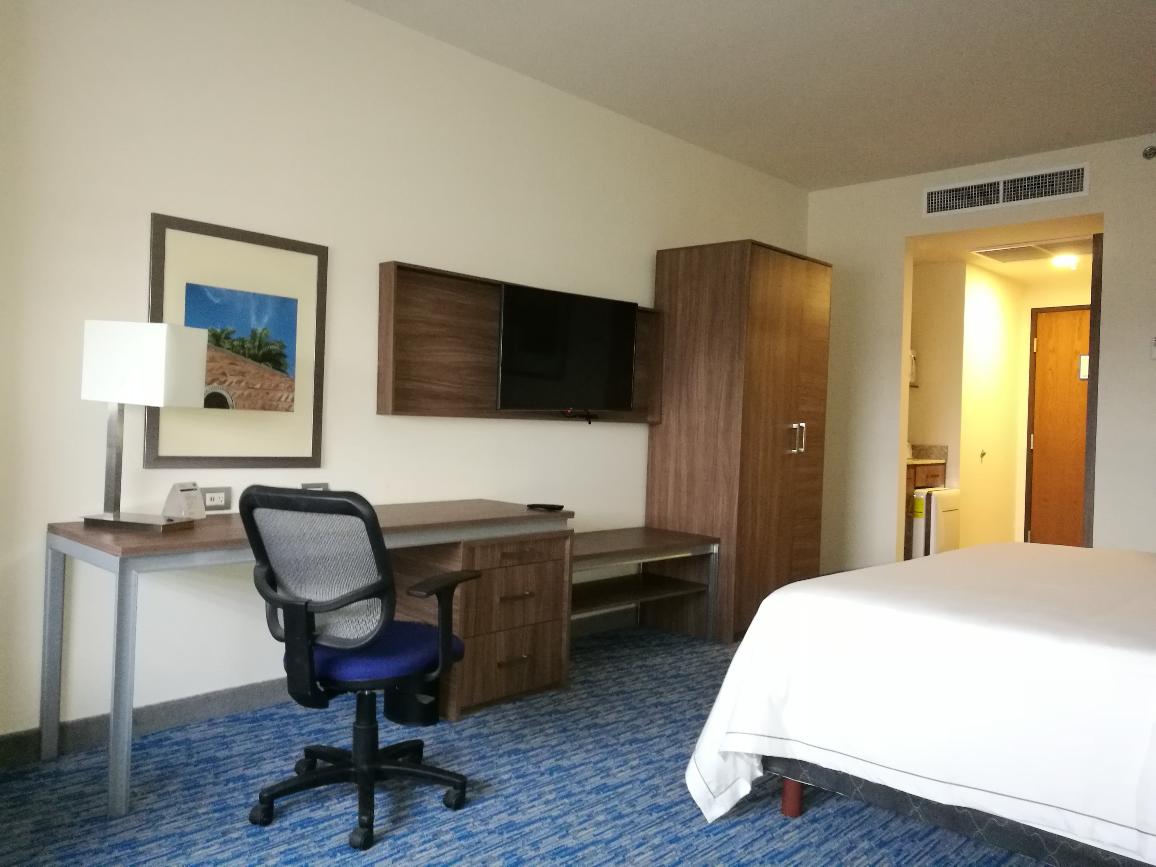 Holiday Inn Express And Suites Ciudad Obregon 70/77