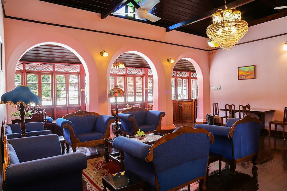 CHIRAMEL RESIDENCY FORTKOCHI 33/54