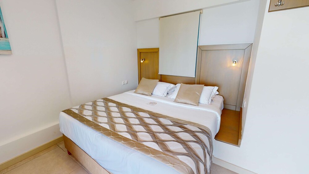 Acrotel Athena Villas 14/50