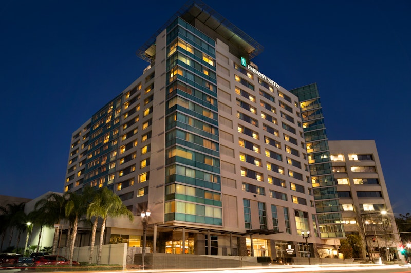 Embassy Suites by Hilton Los Angeles Glendale 2/54