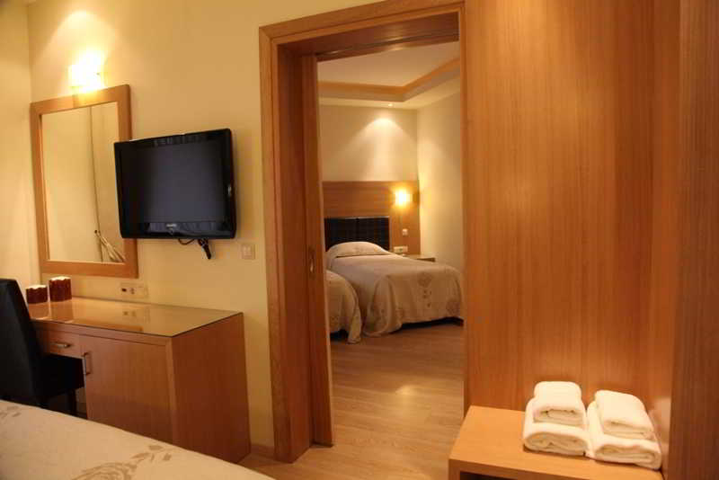 HOTEL PANTELIDIS 11/50
