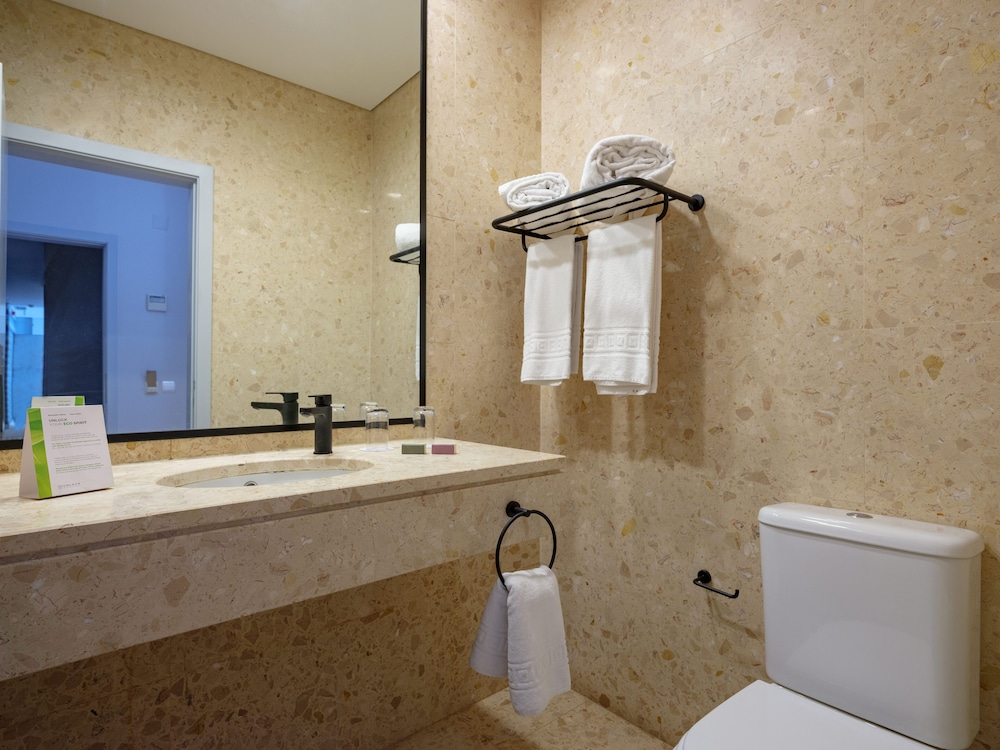 Pure Monchique Hotel 57/60