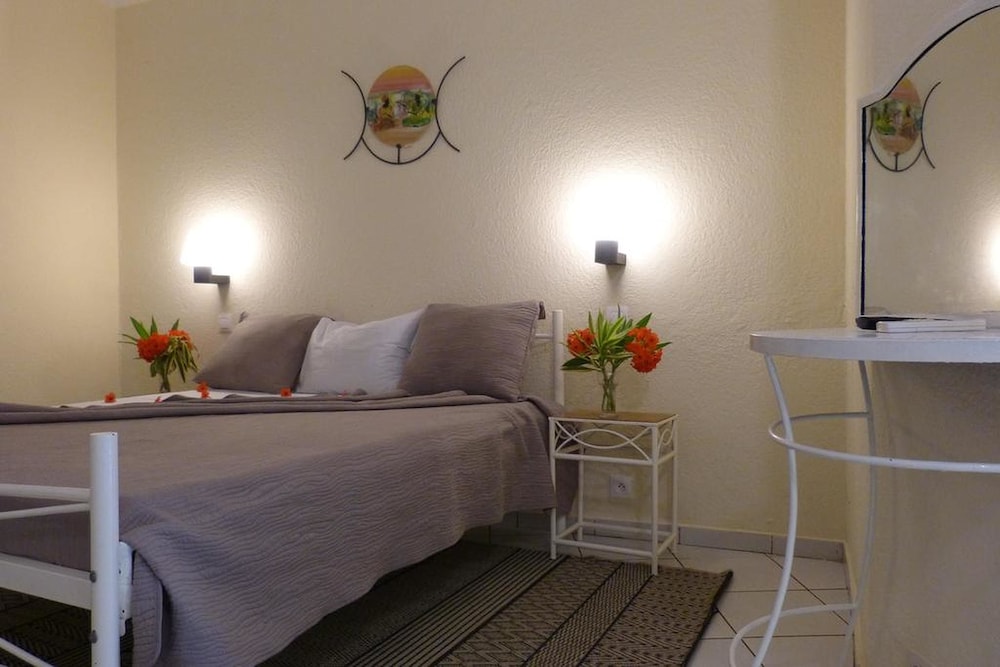 Minotel Les Flamboyants 29/50