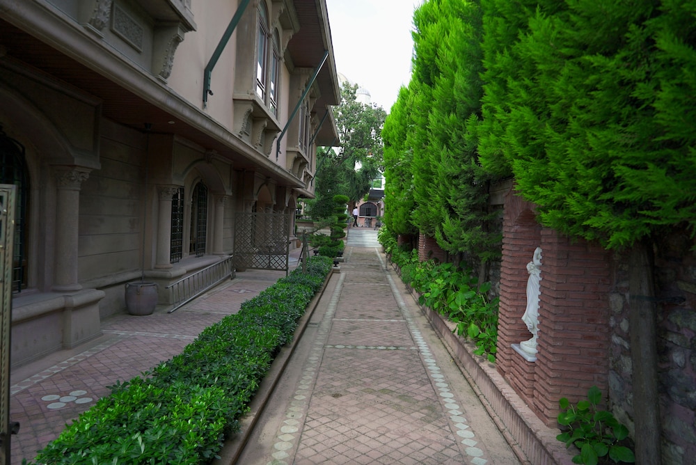 Sultanahmet Palace 57/62