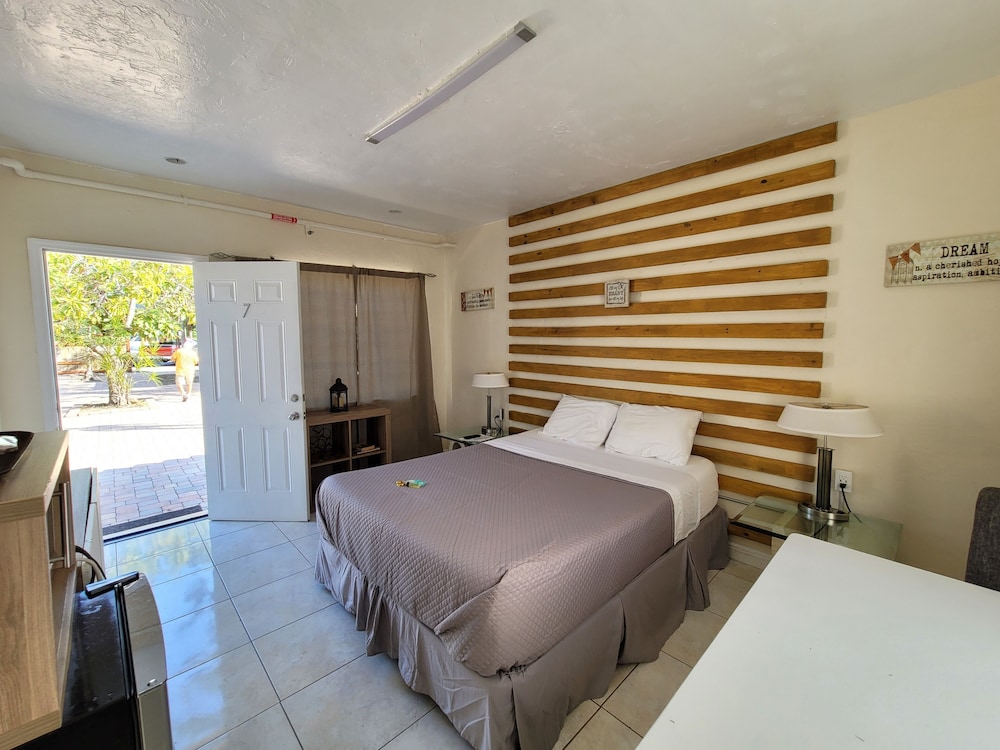 Stay Inn 24/50