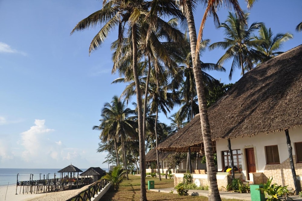 KILIFI BAY BEACH RESORT 36/50