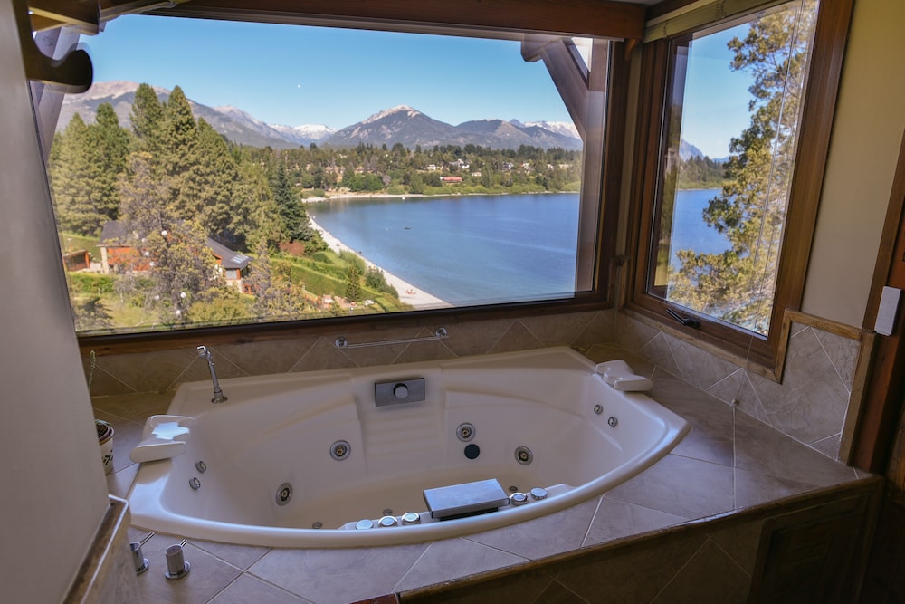 Charming Luxury Lodge and Private Spa 44/74