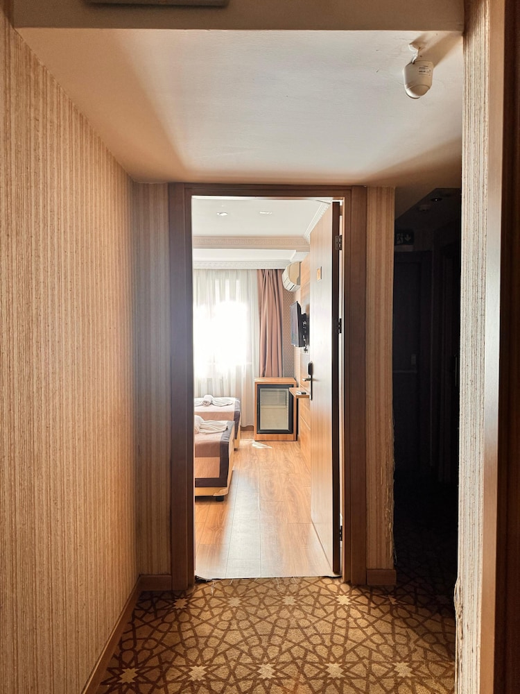 Prens Hotel 21/32