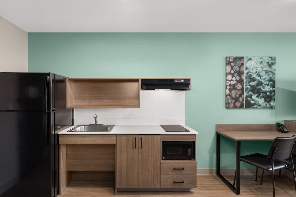ECHO Suites Extended Stay by Wyndham Bozeman 56/68