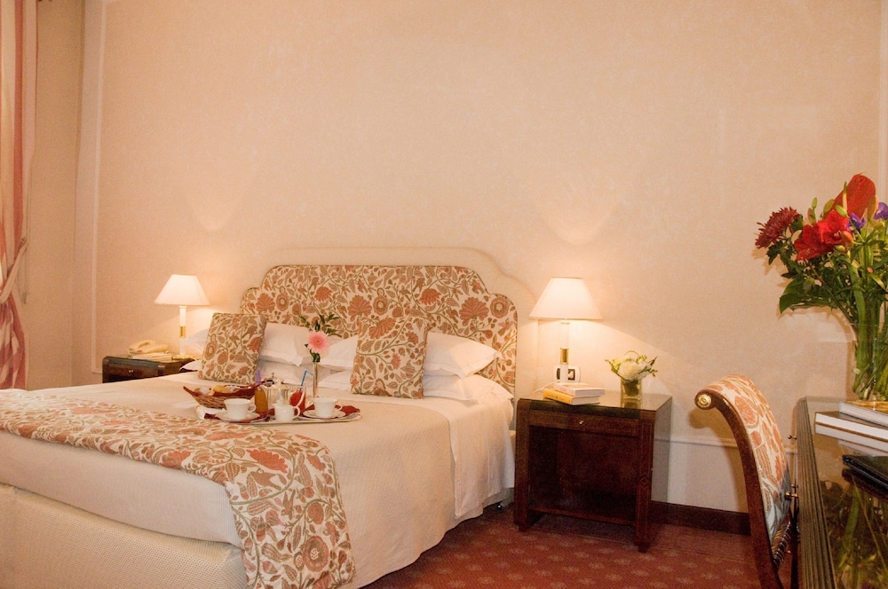 Hotel De La Ville 11/40