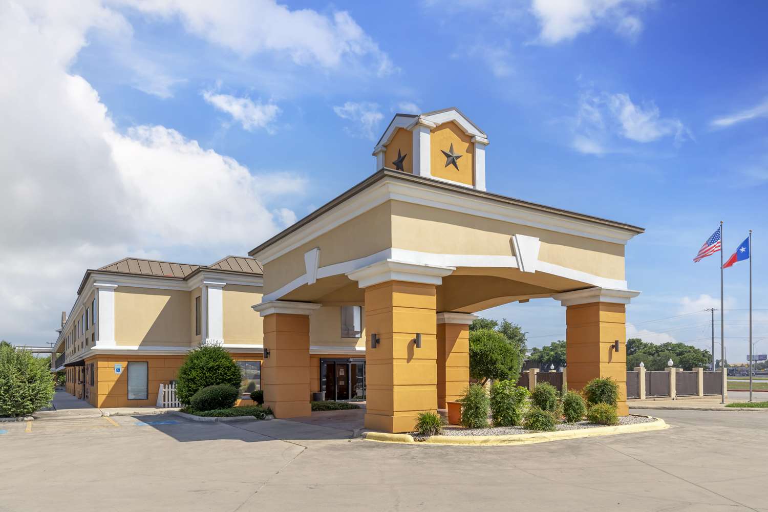 Best Western Inn & Suites New Braunfels 4/35