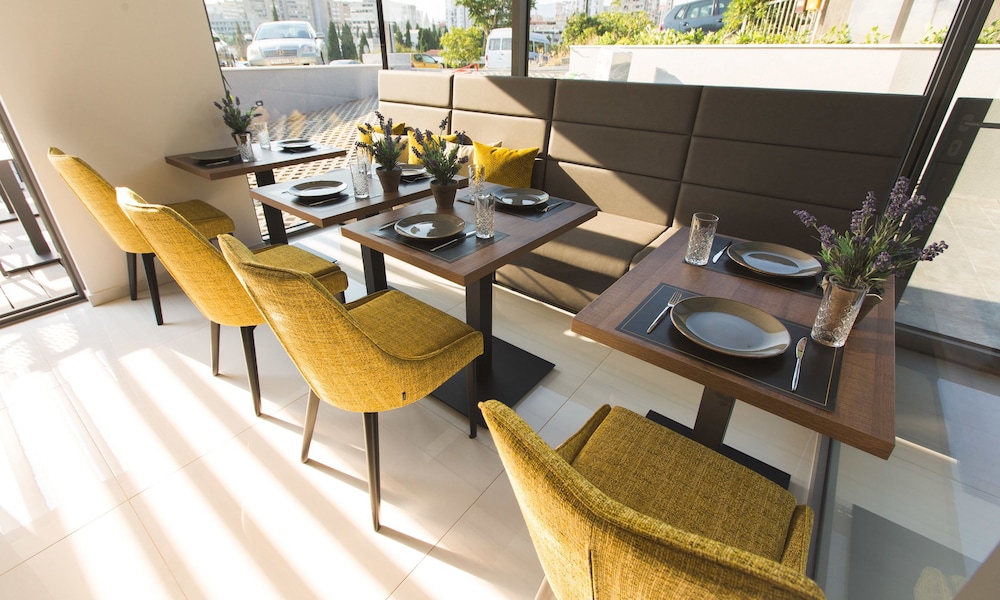 Bel Residence 67/80